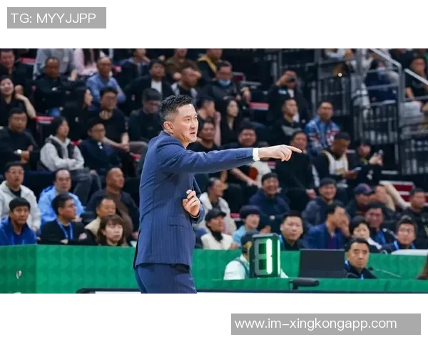 媒体人分析小杨现阶段重视数据表现与稳定发展而非单纯赢球的策略