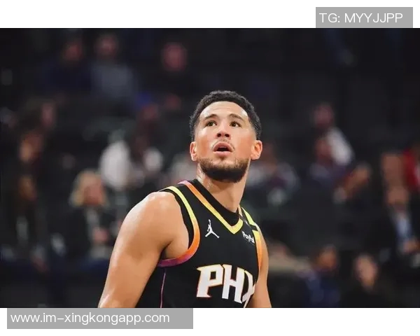 太阳主帅称布克将更多担任控卫角色提升球队进攻效率