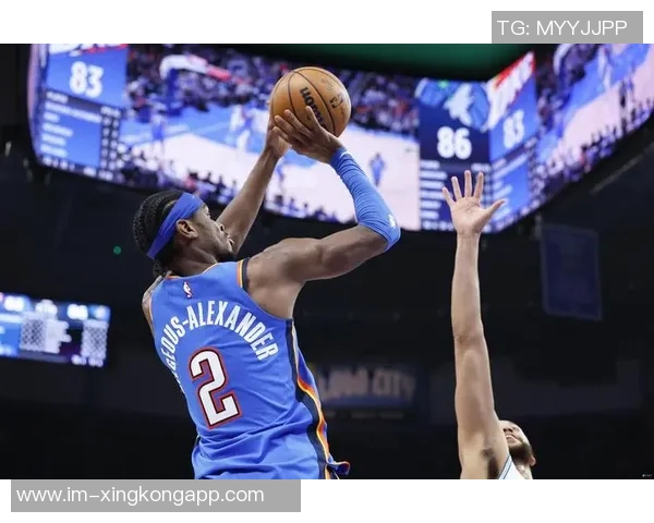 雷霆在半场以49-39领先森林狼亚历山大表现出色贡献19分4篮板4助攻