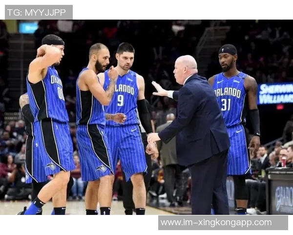 鲍威尔表现出色三分精准罚球稳定助力球队争胜 鲍威尔表现出色三分精准罚球稳定助力球队争胜