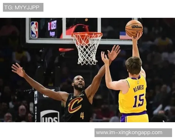 湖人本季15场失利中14场分差双位数克内克特带队客场战胜昔日球队